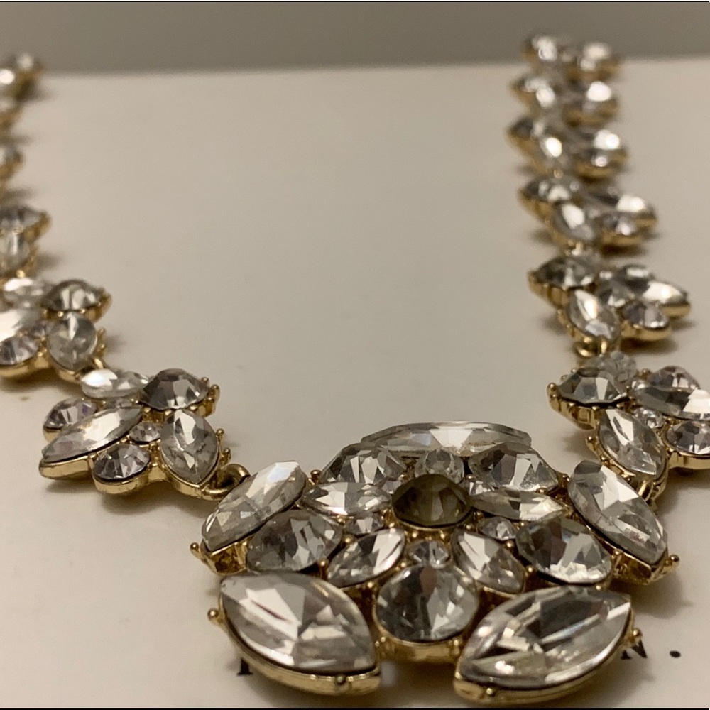 Crystal neckless